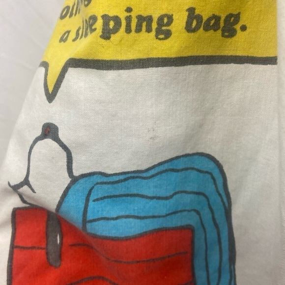 Vintage 1971 Peanuts Twin Size Fitted Sheet Bedsheet Charlie Brown Snoopy Fabric - Picture 10 of 13
